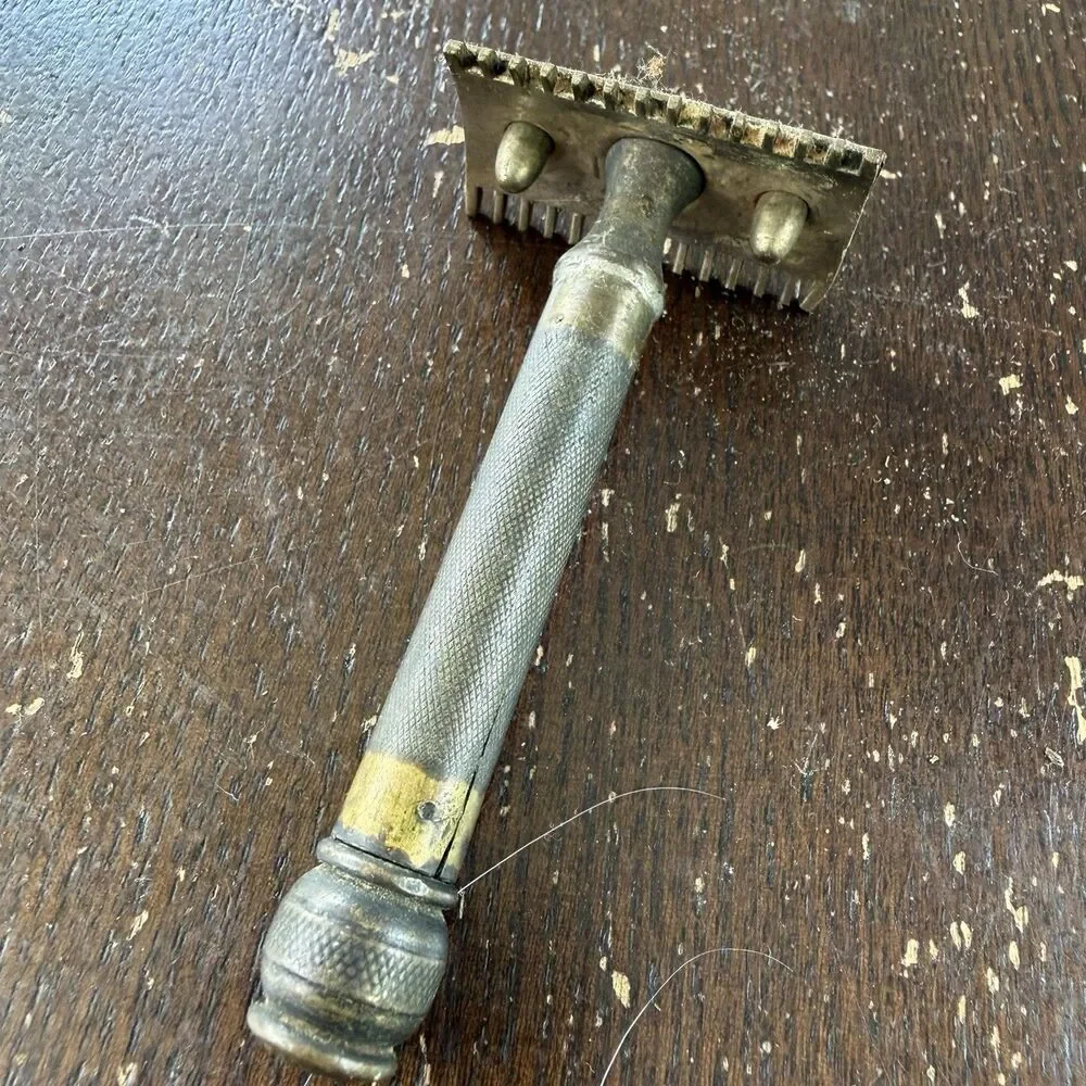 Antique Safety Shaving Razors Lot + Gillette Thin Blades